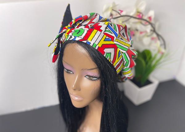 White Print Surgical Bonnet with Satin